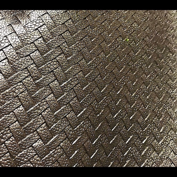 🆕🔥BATH&BODY WORKS BEAUTIFULLY COLORED BRONZE/GOLD WEEKENDER BAG!! MSRP 45$NWT - Picture 10 of 12